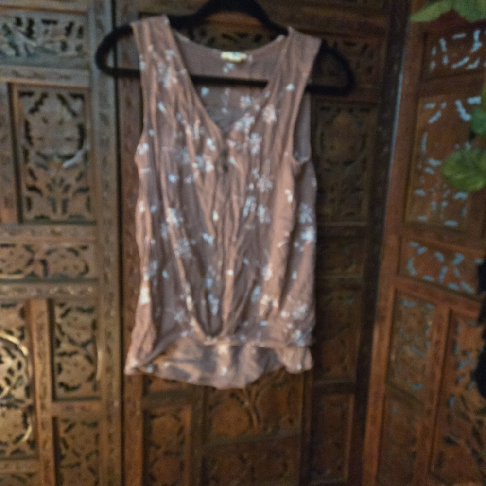 a.n.a Rosa Floral tank Top-M